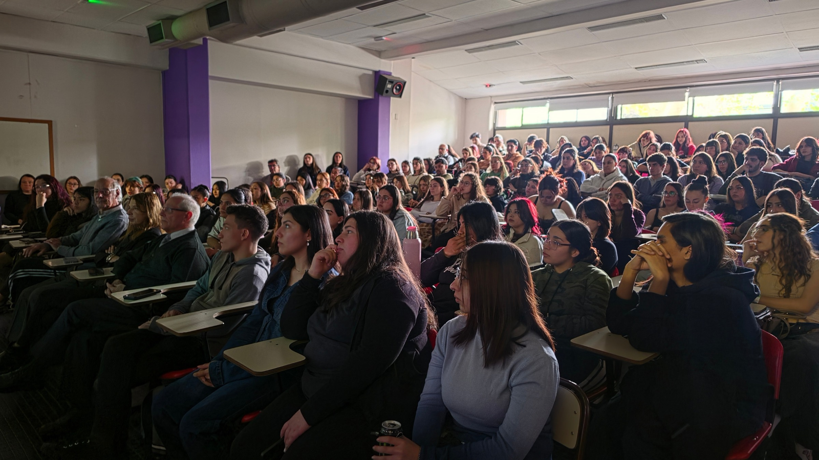 Innovación y tecnología forense: Capacitación sobre equipamiento de última generación para la Licenciatura en Criminalística